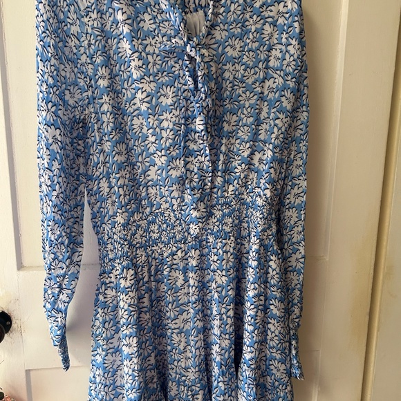 Lily Pulitzer Blue and White Floral Dress - Picture 4 of 5
